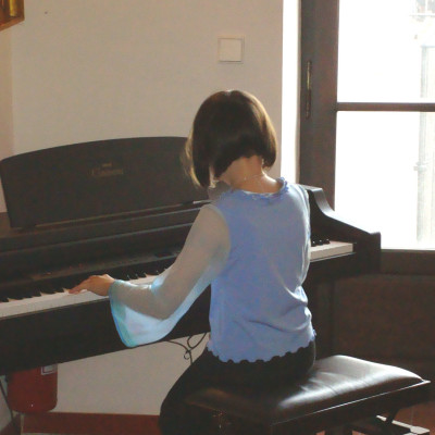klavíristka