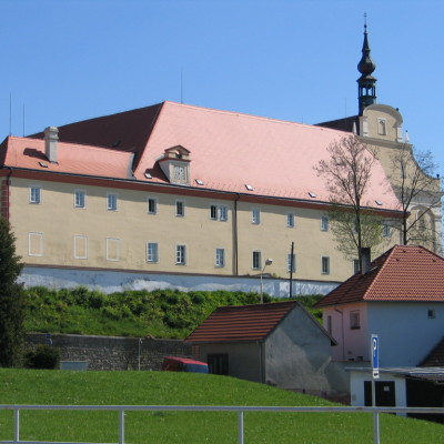 karmelitánský klášter v Dačicích