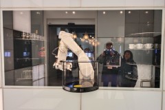 27-robot-na-kavu